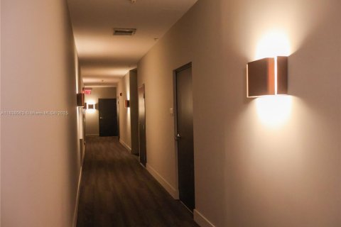 Condominio en venta en Miami, Florida, 2 dormitorios, 116.59 m2 № 1823762 - foto 3