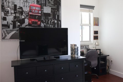 Condominio en venta en Miami, Florida, 2 dormitorios, 116.59 m2 № 1823762 - foto 10