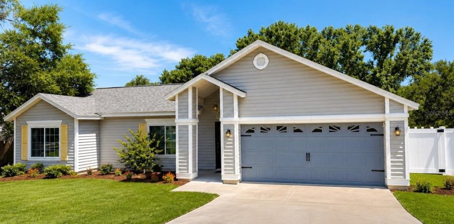House in Ocoee, Florida 3 bedrooms, 162.76 sq.m. № 2259103