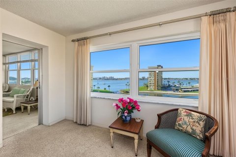 Copropriété à vendre à Saint Petersburg, Floride: 2 chambres, 97.55 m2 № 2419571 - photo 17