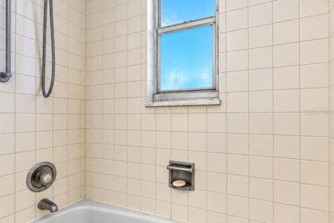 Copropriété à vendre à Saint Petersburg, Floride: 2 chambres, 97.55 m2 № 2419571 - photo 24