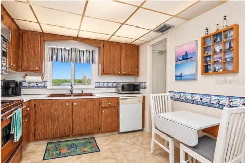Copropriété à vendre à Saint Petersburg, Floride: 2 chambres, 97.55 m2 № 2419571 - photo 2
