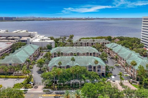 Condominio en venta en Tampa, Florida, 2 dormitorios, 109.25 m2 № 2150510 - foto 3