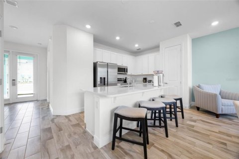 Adosado en venta en Kissimmee, Florida, 4 dormitorios, 159.7 m2 № 1533181 - foto 13
