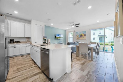 Adosado en venta en Kissimmee, Florida, 4 dormitorios, 159.7 m2 № 1533181 - foto 10