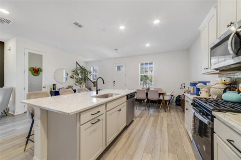 Townhouse in Celebration, Florida 3 bedrooms, 152.17 sq.m. № 1746839 - photo 10