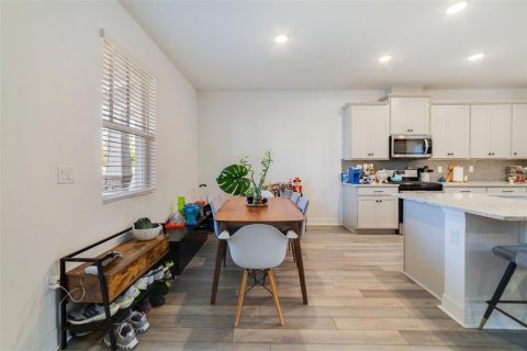 Townhouse in Celebration, Florida 3 bedrooms, 152.17 sq.m. № 1746839 - photo 9