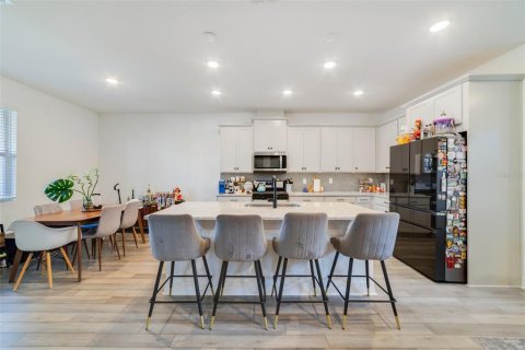 Townhouse in Celebration, Florida 3 bedrooms, 152.17 sq.m. № 1746839 - photo 6
