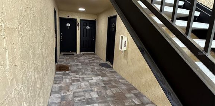Condominio en Altamonte Springs, Florida, 1 dormitorio № 1760035