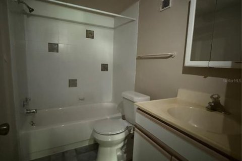 Condo in Altamonte Springs, Florida, 1 bedroom  № 1760035 - photo 16