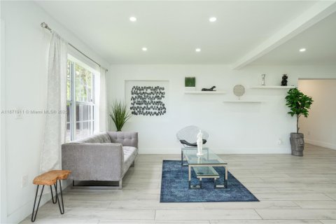 Купить виллу или дом в Майами, Флорида 4 спальни, 180.42м2, № 1920267 - фото 15