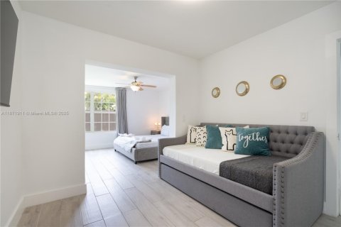 Купить виллу или дом в Майами, Флорида 4 спальни, 180.42м2, № 1920267 - фото 10
