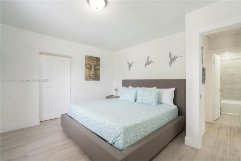 Купить виллу или дом в Майами, Флорида 4 спальни, 180.42м2, № 1920267 - фото 12