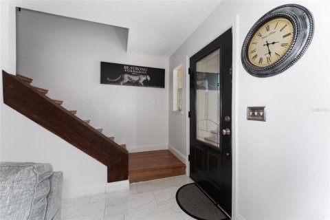 House in Orlando, Florida 4 bedrooms, 135.36 sq.m. № 1747747 - photo 16