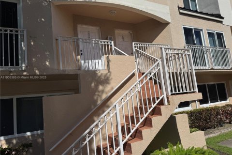 Condominio en venta en Miami, Florida, 2 dormitorios, 79.8 m2 № 1956364 - foto 5