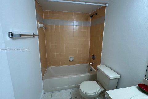 Condominio en venta en Miami, Florida, 2 dormitorios, 79.8 m2 № 1956364 - foto 21