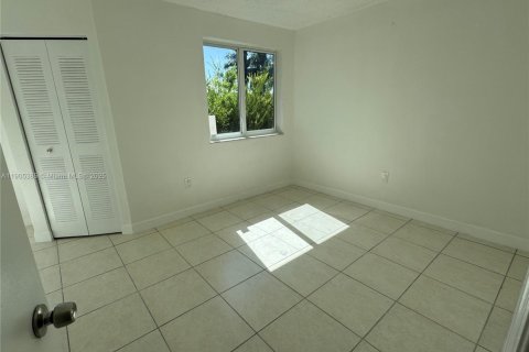 Condominio en venta en Miami, Florida, 2 dormitorios, 79.8 m2 № 1956364 - foto 17