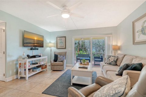 Condo in Longboat Key, Florida, 2 bedrooms  № 2118980 - photo 5