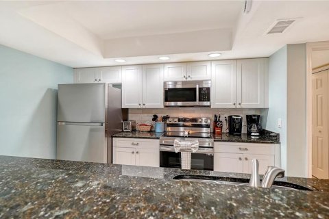 Condo in Longboat Key, Florida, 2 bedrooms  № 2118980 - photo 14