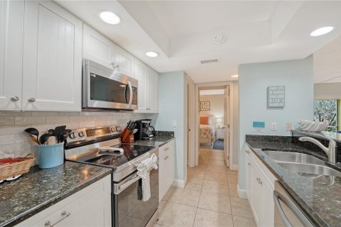 Condo in Longboat Key, Florida, 2 bedrooms  № 2118980 - photo 17