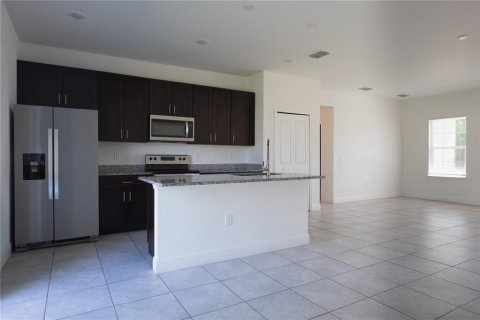 Villa ou maison à louer à Ocala, Floride: 4 chambres, 146.6 m2 № 2095572 - photo 3
