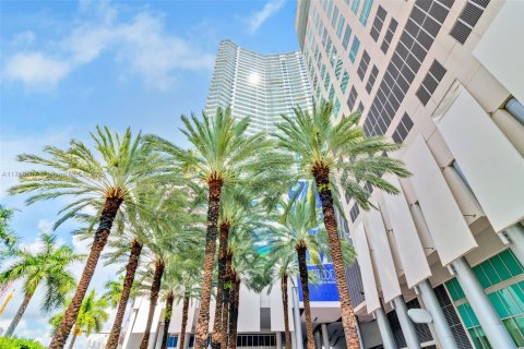 Commercial property in Miami, Florida № 1748787 - photo 22