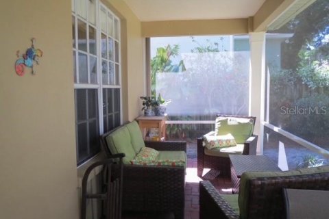 House in Tampa, Florida 4 bedrooms, 256.97 sq.m. № 2209928 - photo 11