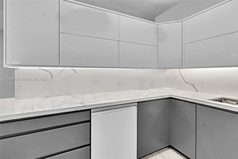 Купить кондоминиум в Авентура, Флорида 2 спальни, 109.72м2, № 1998232 - фото 15