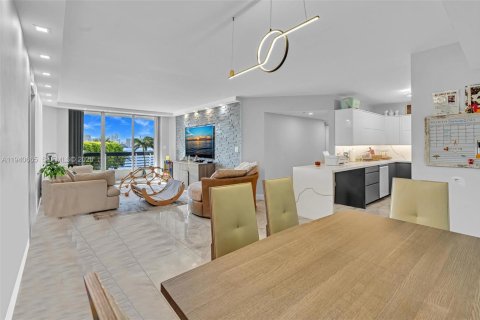 Купить кондоминиум в Авентура, Флорида 2 спальни, 109.72м2, № 1998232 - фото 28