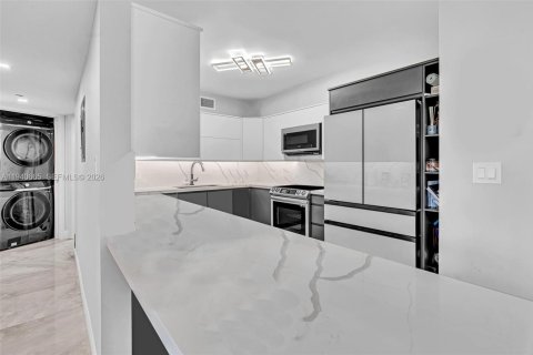 Купить кондоминиум в Авентура, Флорида 2 спальни, 109.72м2, № 1998232 - фото 19