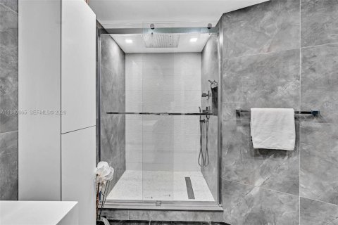 Купить кондоминиум в Авентура, Флорида 2 спальни, 109.72м2, № 1998232 - фото 23