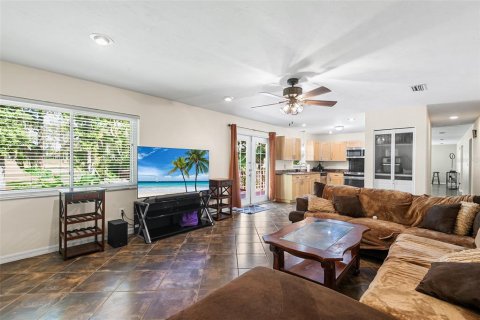 Casa en venta en Gainesville, Florida, 3 dormitorios, 238.2 m2 № 1802942 - foto 12