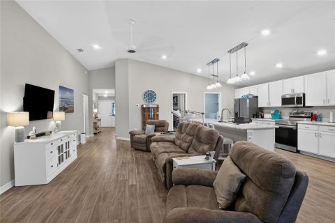 Casa en venta en Lakeland, Florida, 3 dormitorios, 193.42 m2 № 2199964 - foto 9