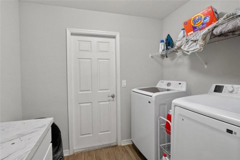 Casa en venta en Lakeland, Florida, 3 dormitorios, 193.42 m2 № 2199964 - foto 19