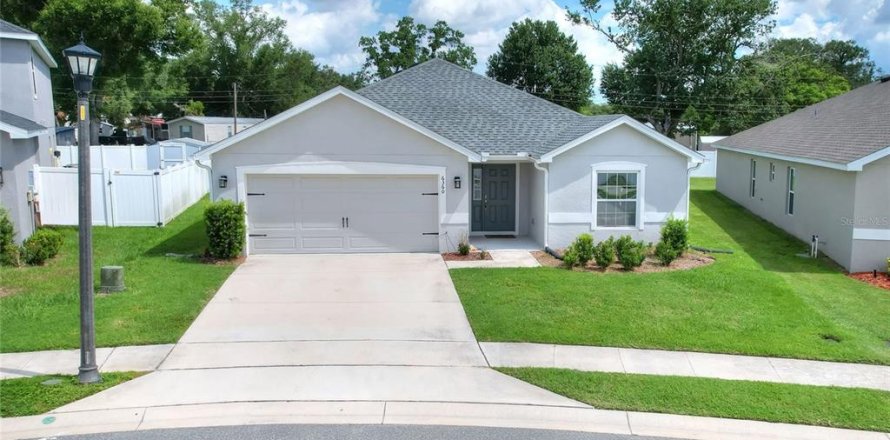 Casa en Lakeland, Florida 3 dormitorios, 193.42 m2 № 2199964