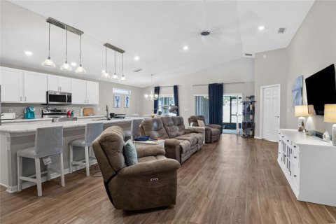 Casa en venta en Lakeland, Florida, 3 dormitorios, 193.42 m2 № 2199964 - foto 8