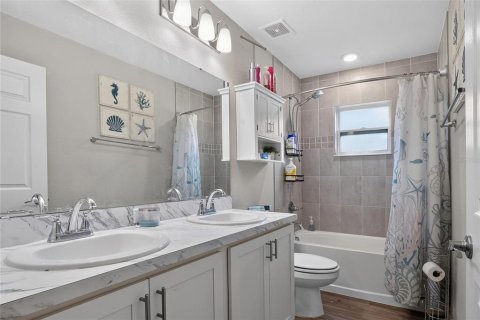 Casa en venta en Lakeland, Florida, 3 dormitorios, 193.42 m2 № 2199964 - foto 24