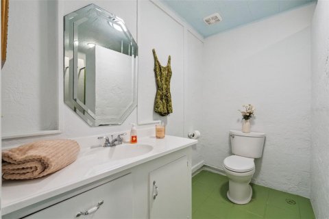 Casa en venta en Eustis, Florida, 4 dormitorios, 373.37 m2 № 2354510 - foto 21