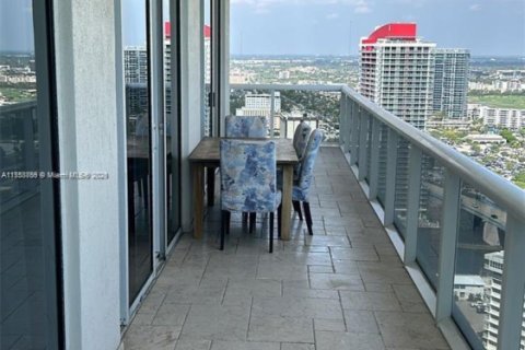 Copropriété à louer à Hallandale Beach, Floride: 2 chambres, 135.45 m2 № 1936556 - photo 28