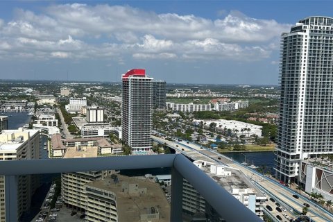 Copropriété à louer à Hallandale Beach, Floride: 2 chambres, 135.45 m2 № 1936556 - photo 30