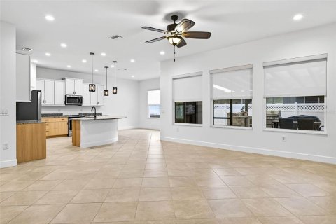 House in Wesley Chapel, Florida 4 bedrooms, 243.13 sq.m. № 1782681 - photo 18