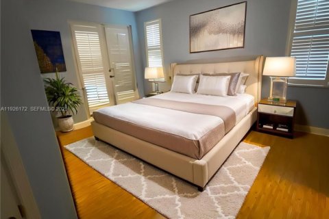 House in Weston, Florida 5 bedrooms, 199.18 sq.m. № 1985759 - photo 6