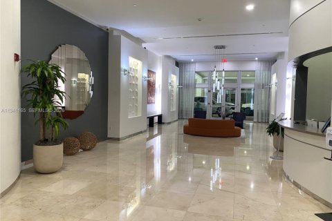 Condo in Miami, Florida, 2 bedrooms  № 1998117 - photo 28
