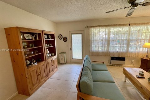 Copropriété à vendre à Deerfield Beach, Floride: 1 chambre, 65.03 m2 № 2027022 - photo 10