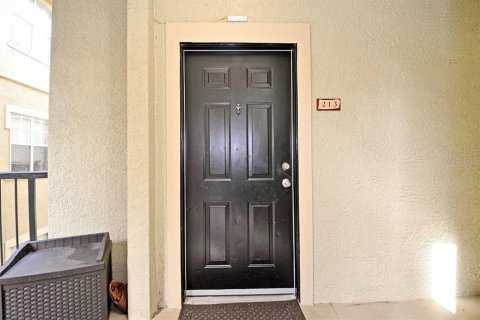 Condominio en alquiler en Lake Mary, Florida, 1 dormitorio, 76.27 m2 № 1837225 - foto 4