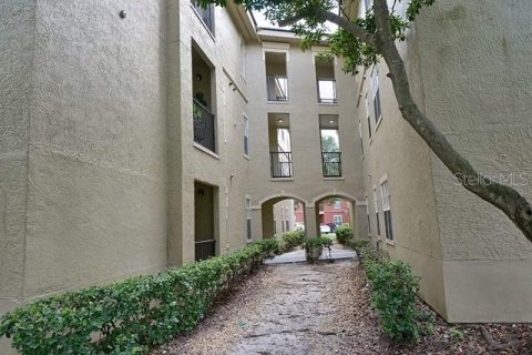 Condominio en alquiler en Lake Mary, Florida, 1 dormitorio, 76.27 m2 № 1837225 - foto 3