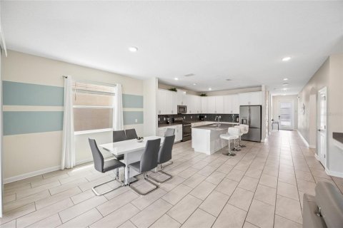 Casa en venta en Davenport, Florida, 6 dormitorios, 305.74 m2 № 2217383 - foto 10
