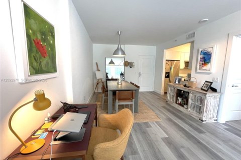 Condominio en alquiler en Fort Lauderdale, Florida, 1 dormitorio, 78.69 m2 № 2383262 - foto 9