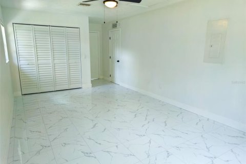 House in Ocala, Florida 3 bedrooms, 135.27 sq.m. № 1805625 - photo 26