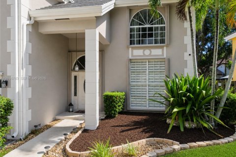 House in Cooper City, Florida 4 bedrooms, 237.09 sq.m. № 2086930 - photo 3